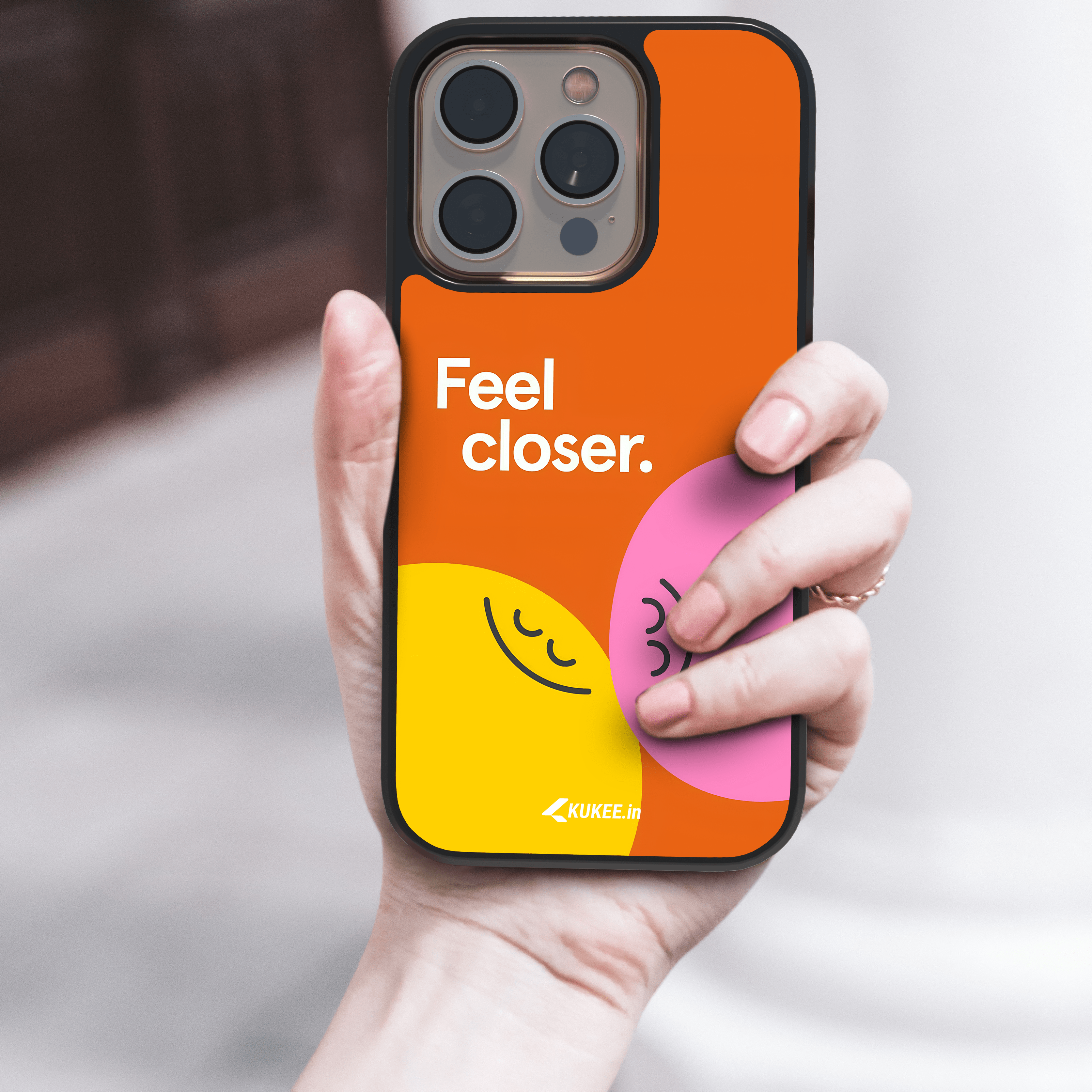 Feel Closer - Smiling Shapes Mobile Cover - Connection and Happiness