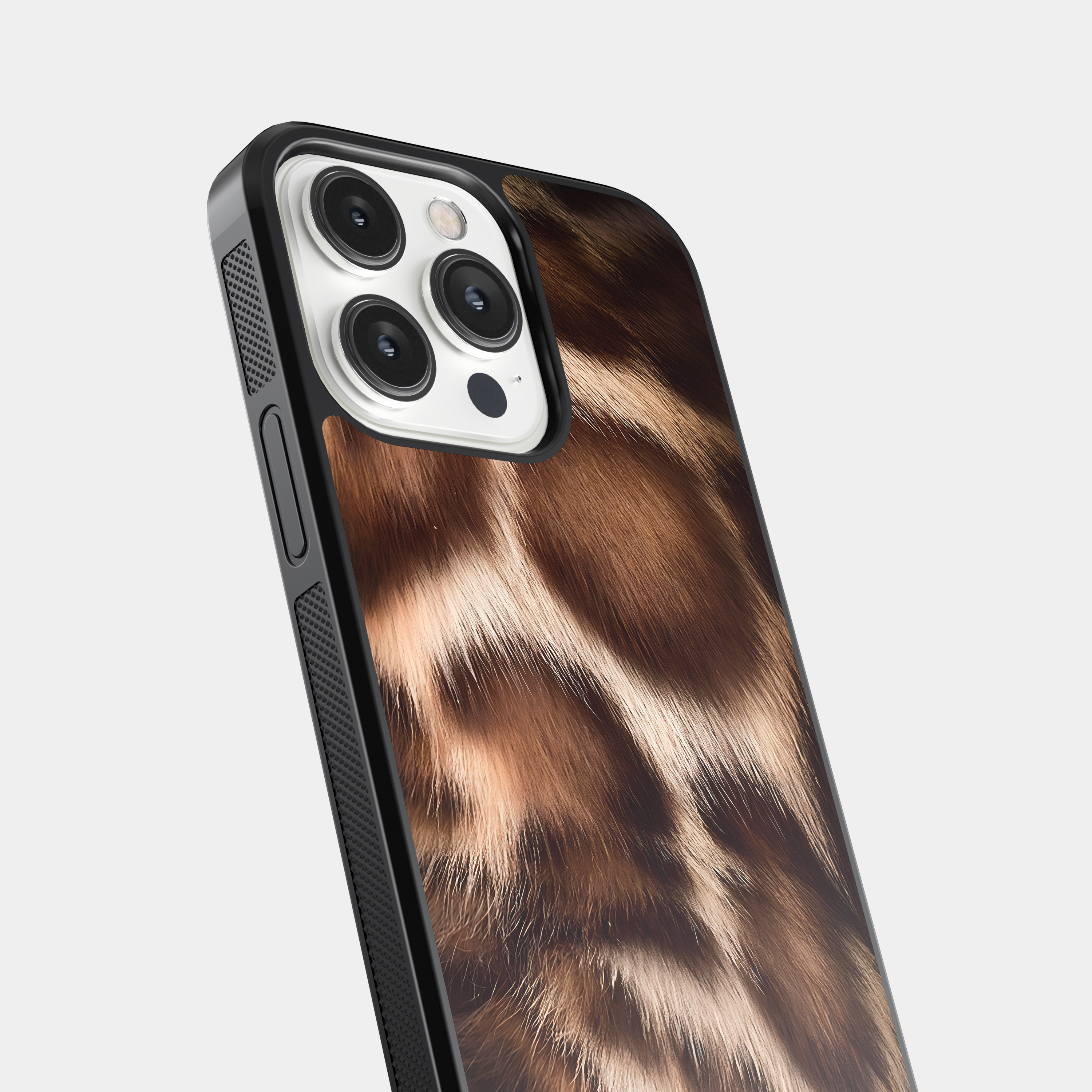 Stylish Cheetah Print Mobile Cover - Bold Spotted Pattern