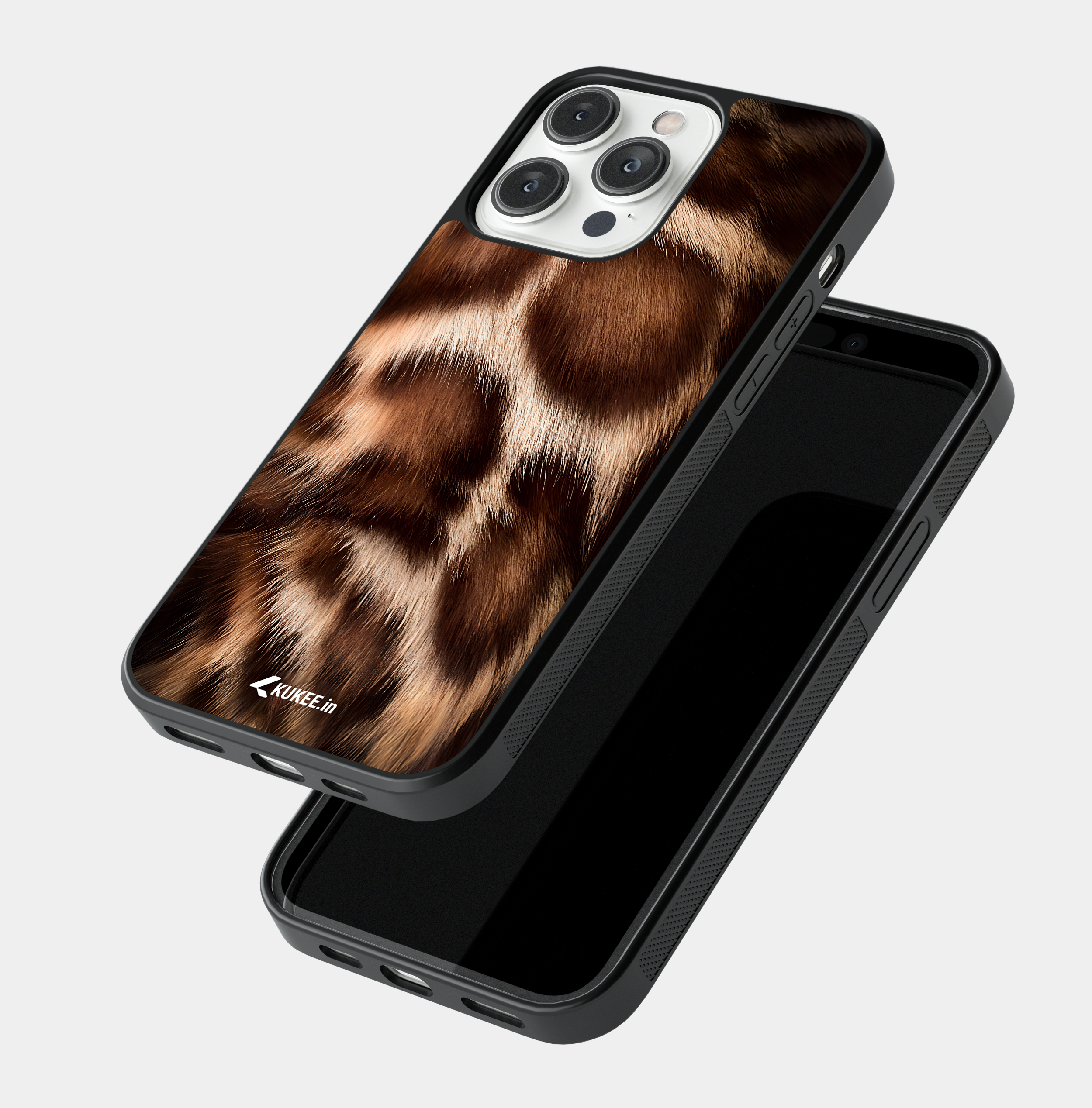 Stylish Cheetah Print Mobile Cover - Bold Spotted Pattern